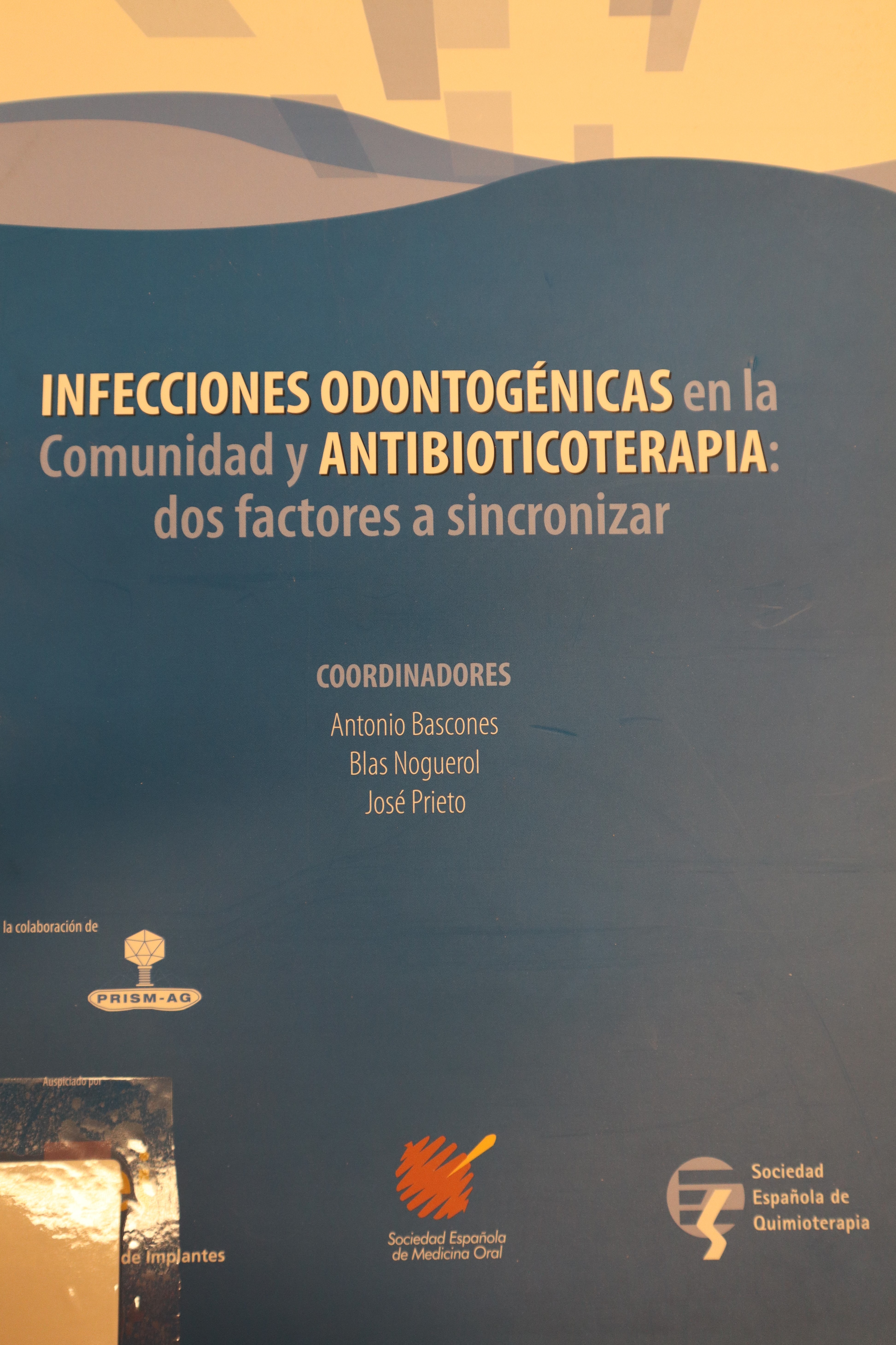 INFECCIONES ODONTOGÉNICAS EN LA COMUNIDAD Y ANTIBIOTICOTERAPIA: DOS FACTOES A SINCRONIZAR