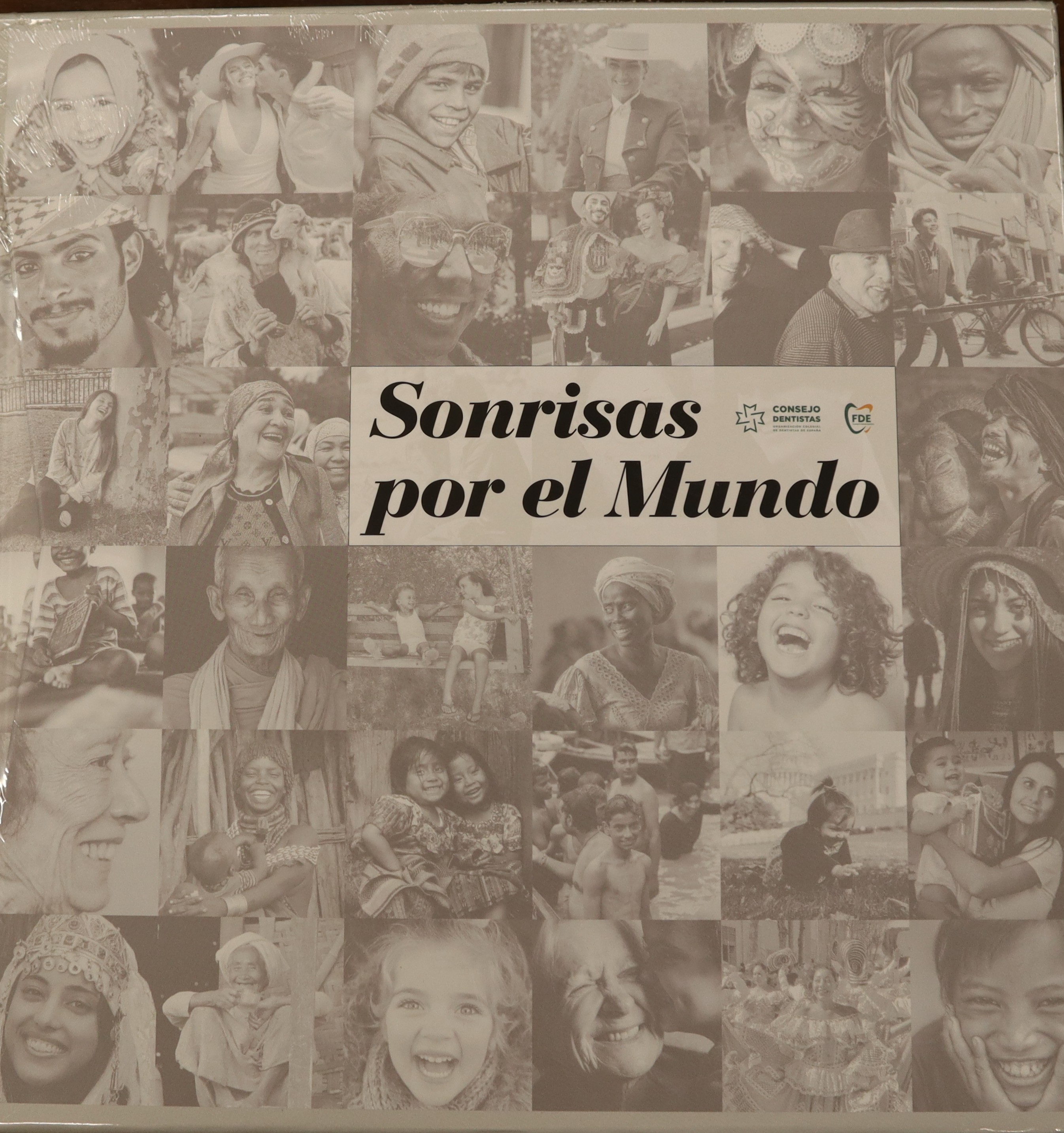 SONRISAS POR EL MUNDO